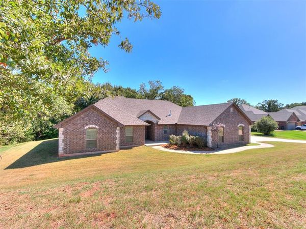 12190 Maple Lane, Guthrie, OK 73044
