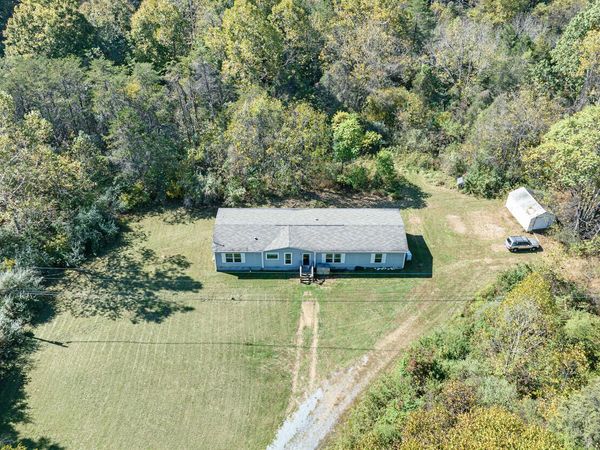 397 Lees Gap RD, Fincastle, VA 24090