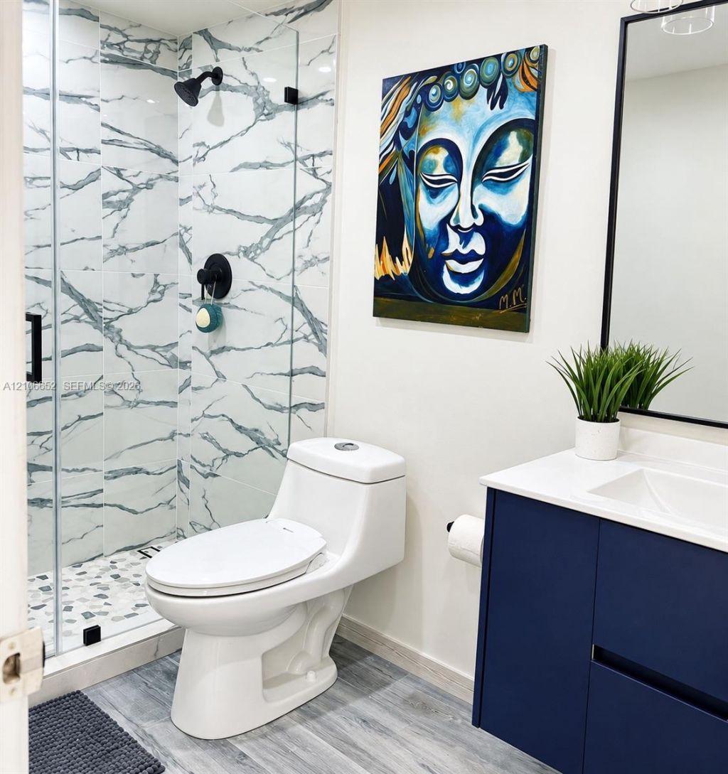 345 Ocean Dr, Unit 325, Miami Beach, FL 33139 Photo