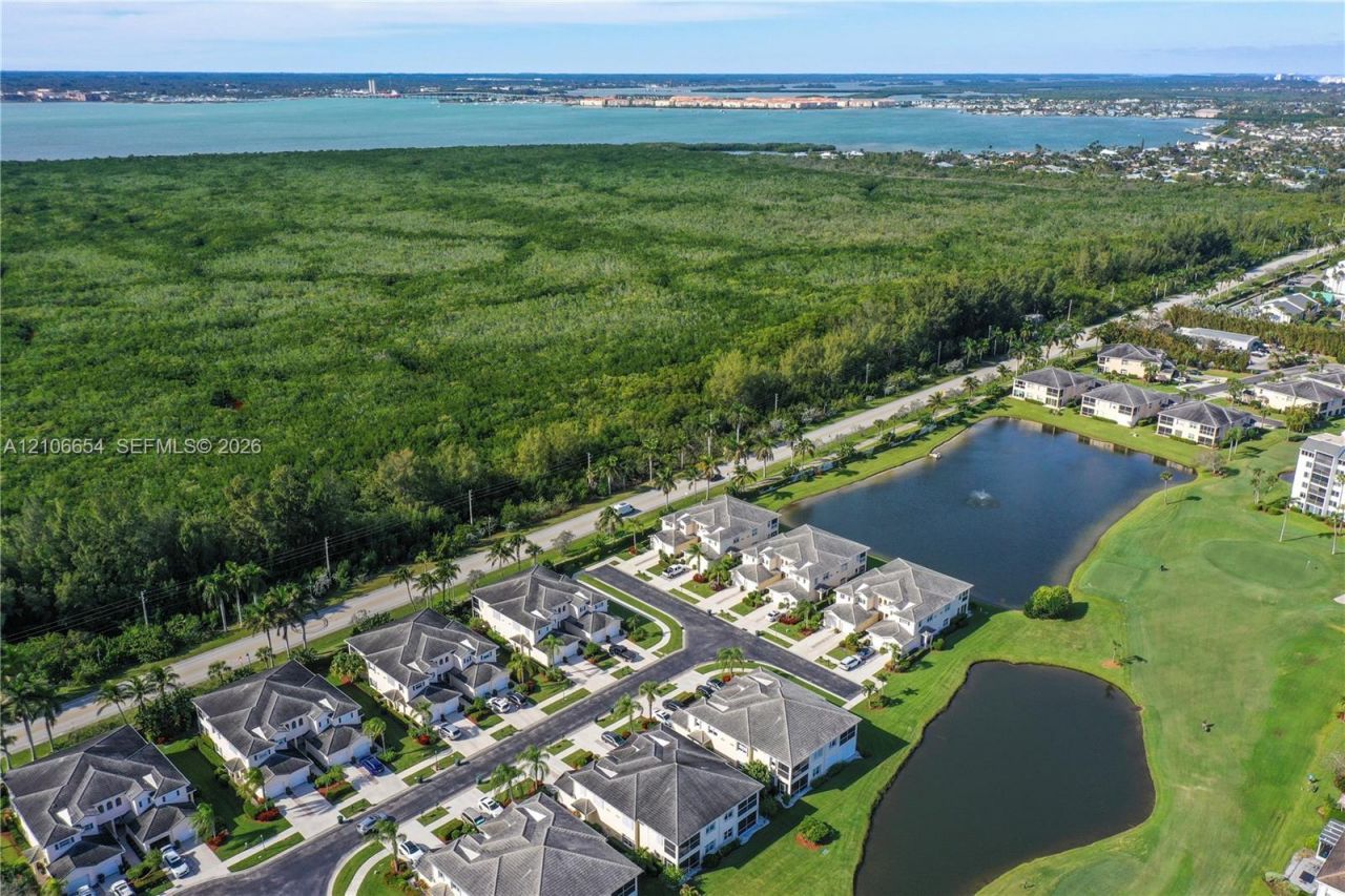 906 Southstar Dr , Unit 903, Fort Pierce, FL 34949 Photo