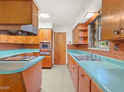 700 Hunter Place, Reno, NV 89519 Photo