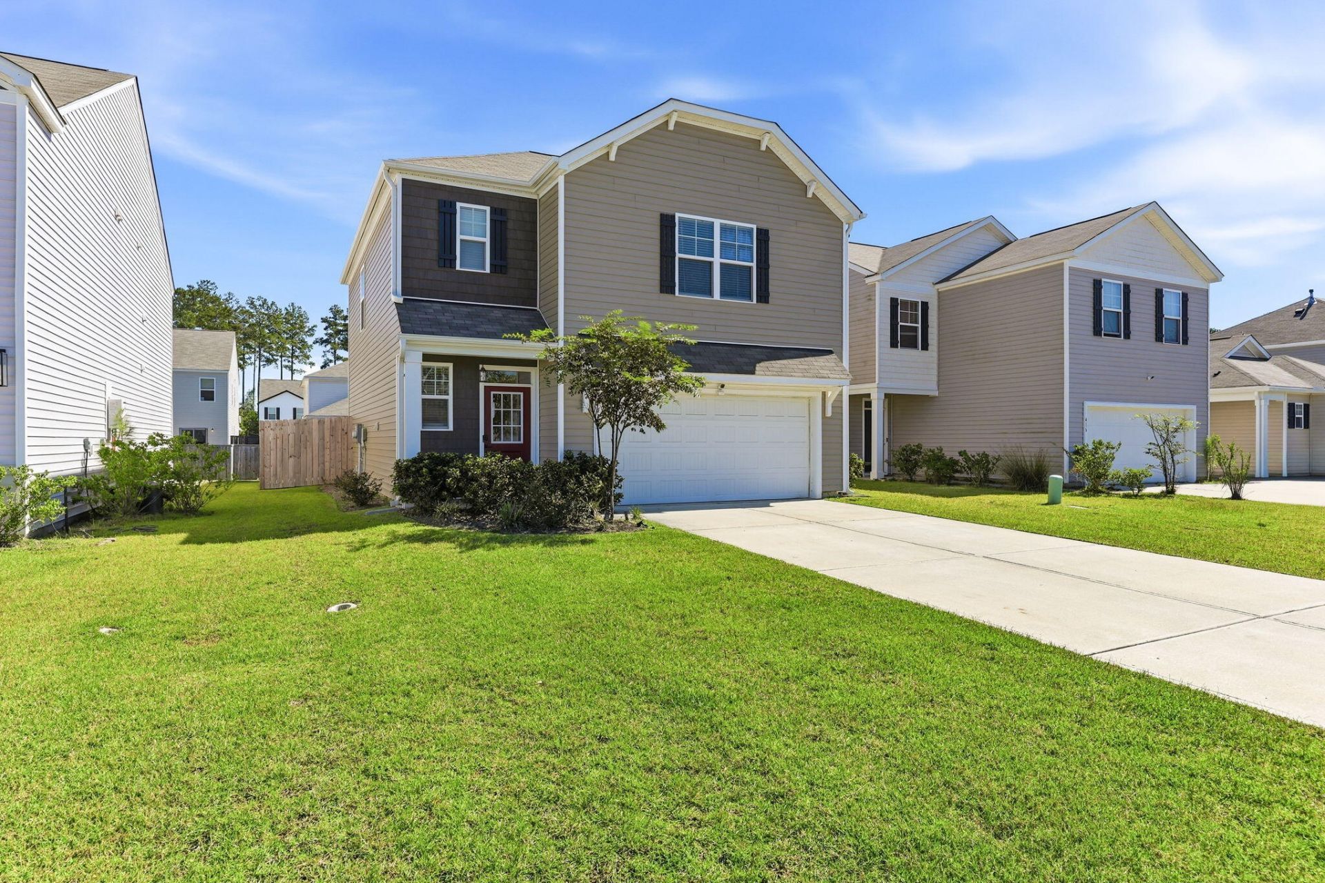 418 Eastern Pine Drive Photo 9