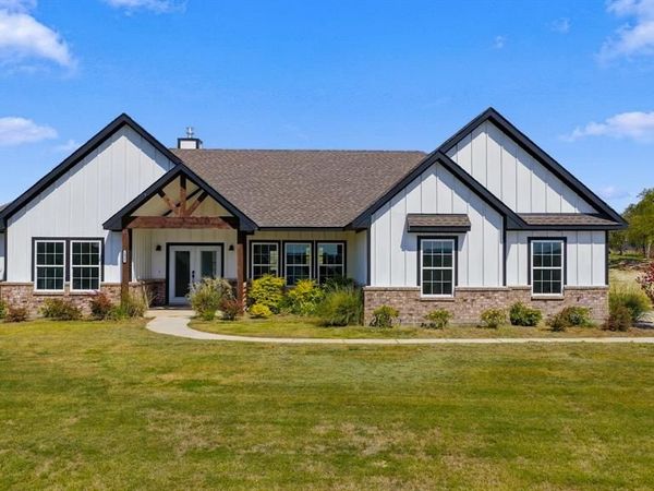 1021 Don Eve Court , Azle, TX 76020