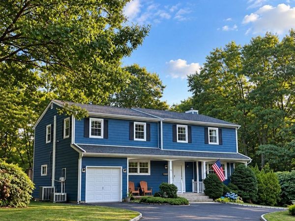 10 Vega Drive , Shoreham, NY 11786