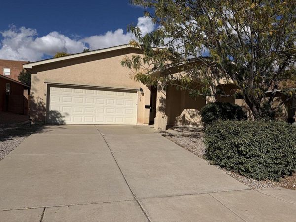 9323 Nationwide Street NW, Albuquerque, NM 87114