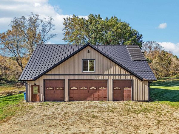 E4364 Meadow Drive, Hillpoint, WI 53937
