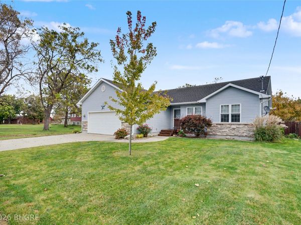102 12th Street, Dallas Center, IA 50063