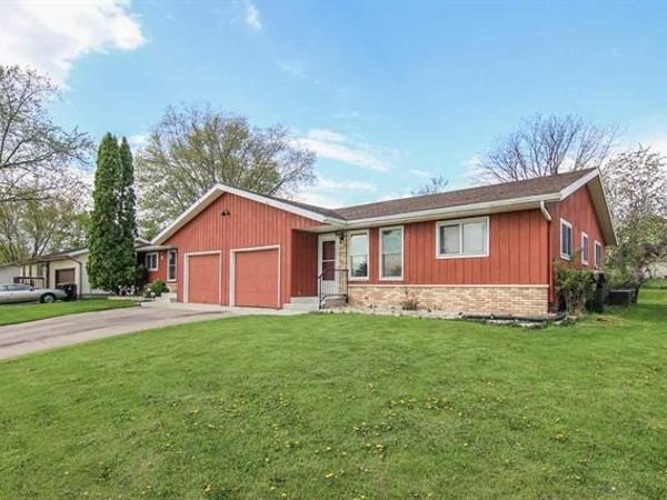 312-314 Valeria Drive, Deforest, WI 53532