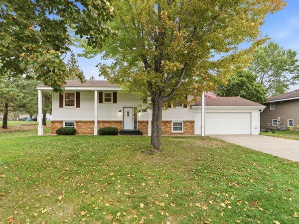 3950 7th Avenue, Anoka, MN 55303