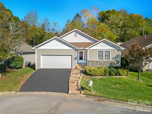 88 E Danbury Lane , Brevard, NC 28712