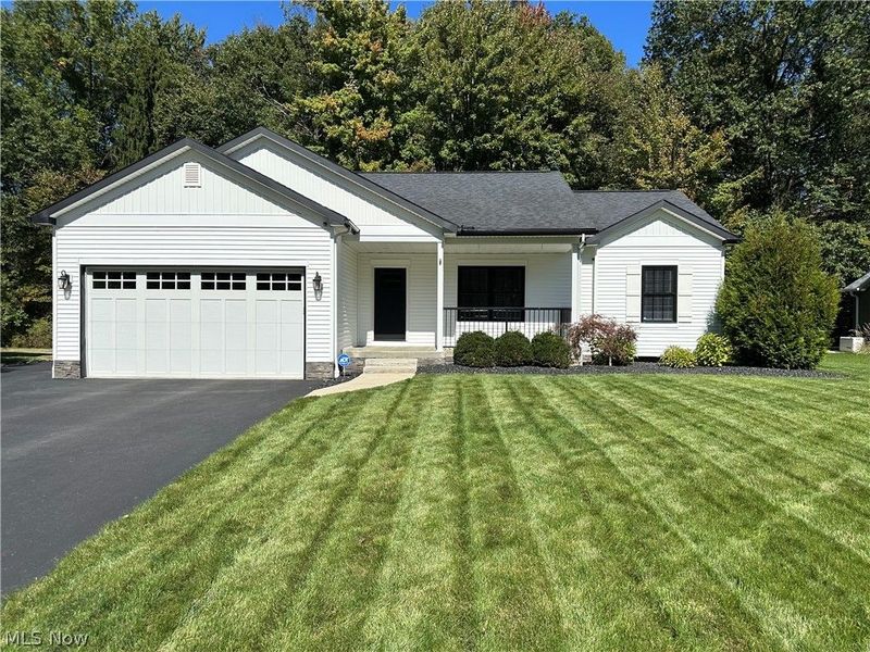 2346 Wilshire Drive, Cortland, OH 44410 Photo 1