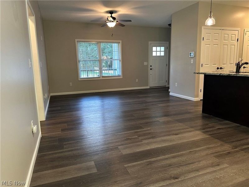2346 Wilshire Drive, Cortland, OH 44410 Photo 10