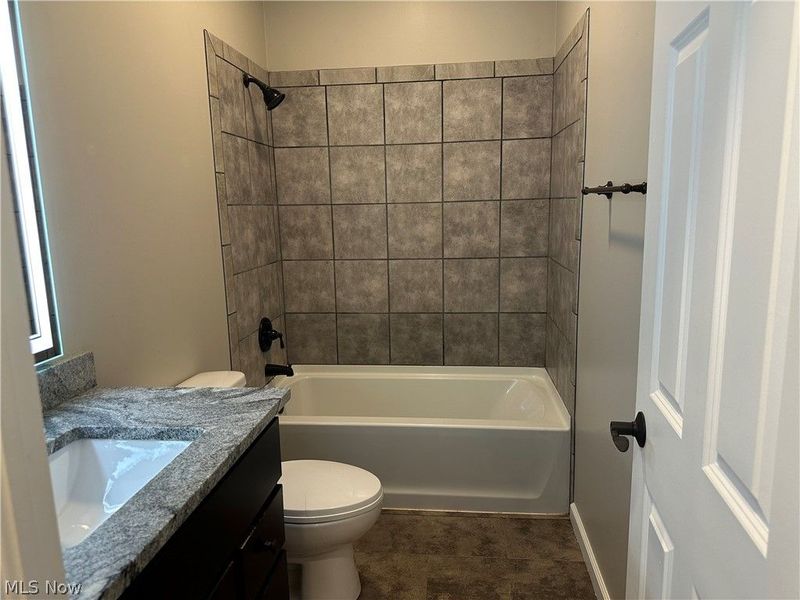 2346 Wilshire Drive, Cortland, OH 44410 Photo 26