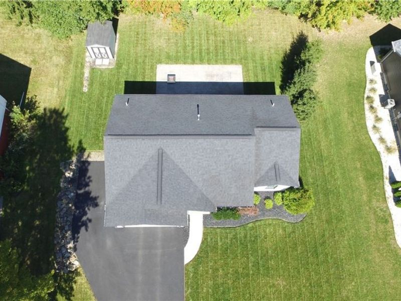 2346 Wilshire Drive, Cortland, OH 44410 Photo 4