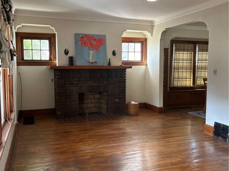 18309 Edgerton Road, Cleveland, OH 44119 Photo 4