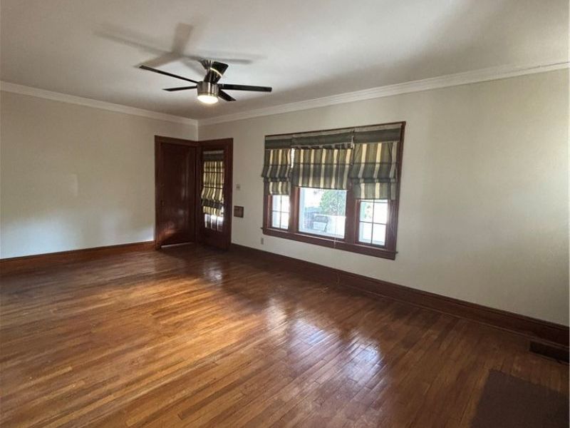 18309 Edgerton Road, Cleveland, OH 44119 Photo 5