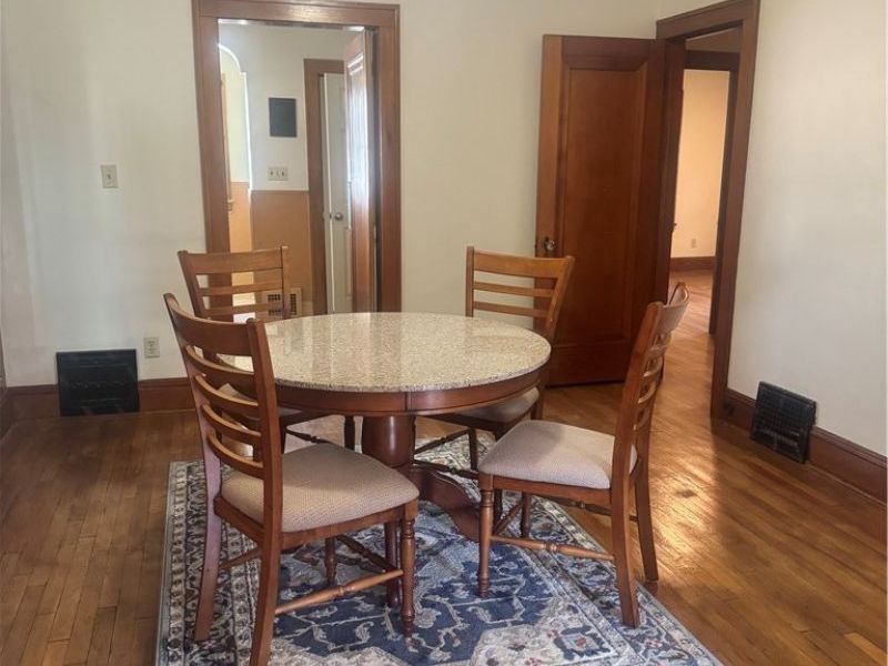 18309 Edgerton Road, Cleveland, OH 44119 Photo 6