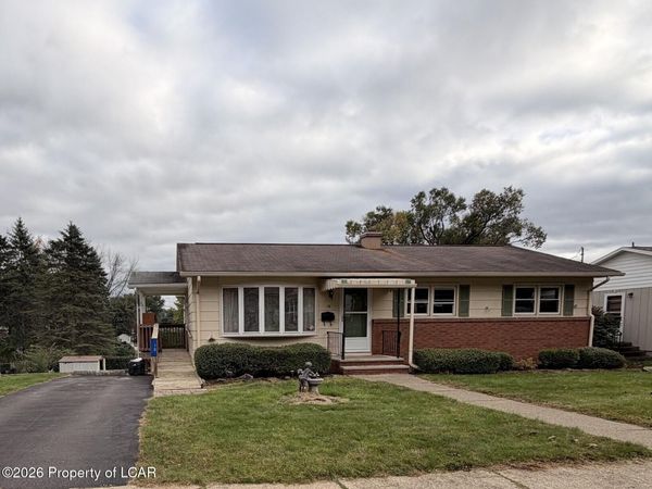 10 Valley View Drive, Swoyersville, PA 18704