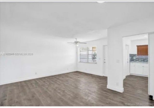 501 Blue Heron Dr , Unit 302-A, Hallandale Beach, FL 33009 Photo