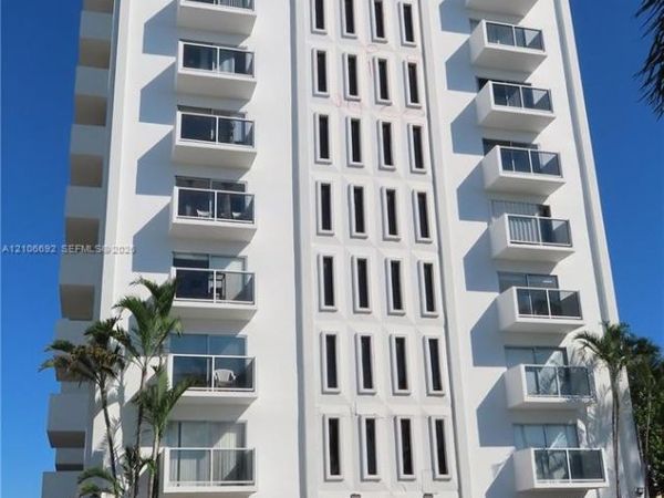 5313 Collins Ave , Unit 205, Miami Beach, FL 33140