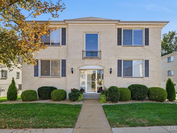 12574 Chardin Place , Unit 1, St Louis, MO 63128