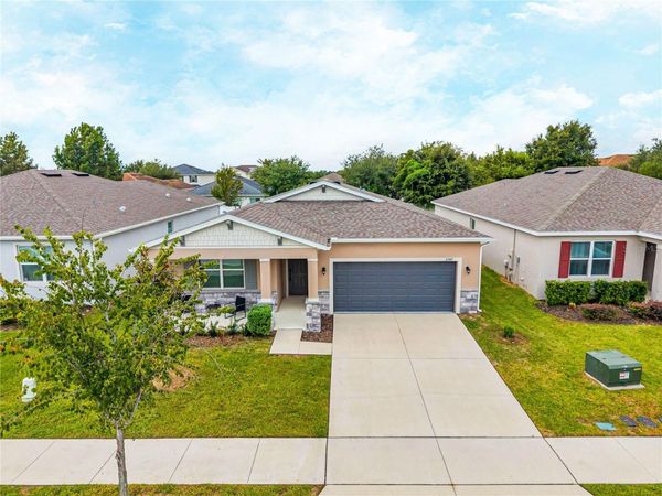 2747 ROWAN STREET , TAVARES, FL 32778