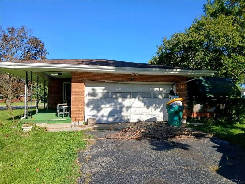 114 Darst Road, Dayton, OH 45440 Photo 2