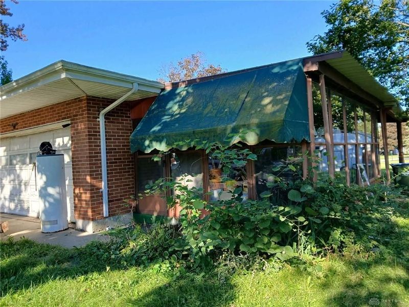 114 Darst Road, Dayton, OH 45440 Photo 4