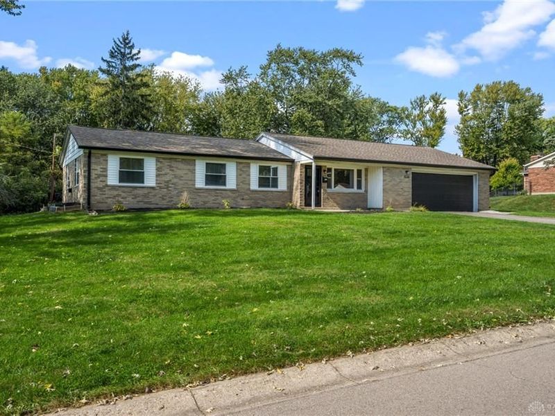 4536 Walbridge Trail, Beavercreek, OH 45430 Photo 2