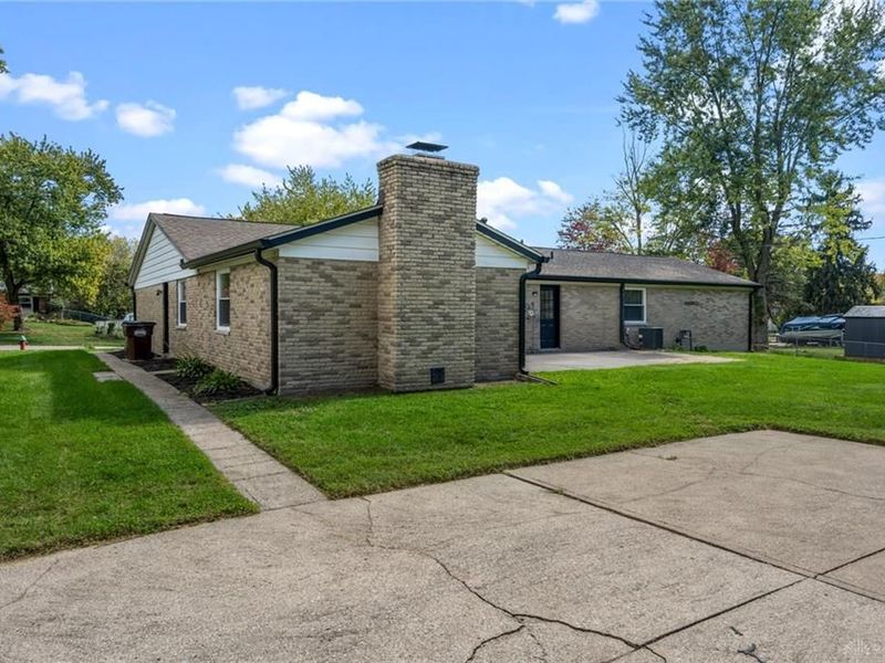 4536 Walbridge Trail, Beavercreek, OH 45430 Photo 5