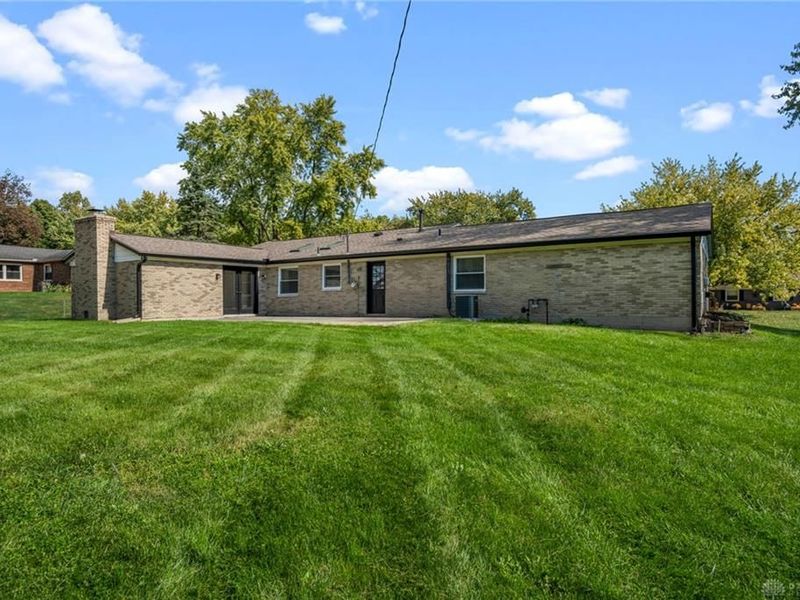 4536 Walbridge Trail, Beavercreek, OH 45430 Photo 7