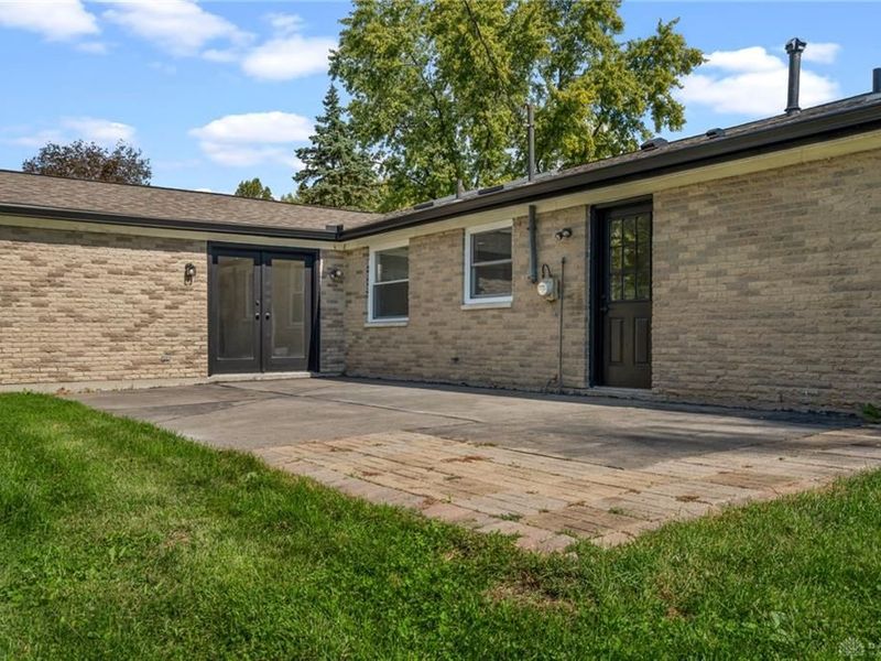 4536 Walbridge Trail, Beavercreek, OH 45430 Photo 8