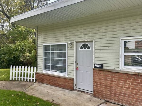 2356 Newton Street , Akron, OH 44305