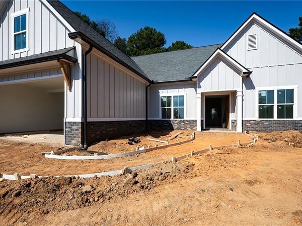 133 Oakhurst Terrace NE, Calhoun, GA 30701