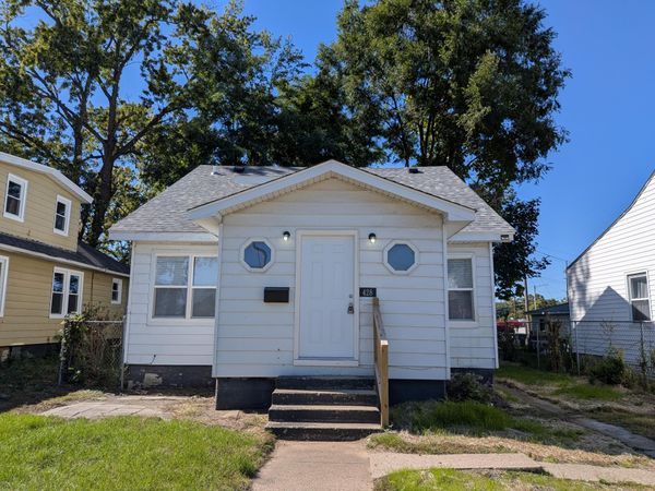 428 N Carroll Avenue , Michigan City, IN 46360