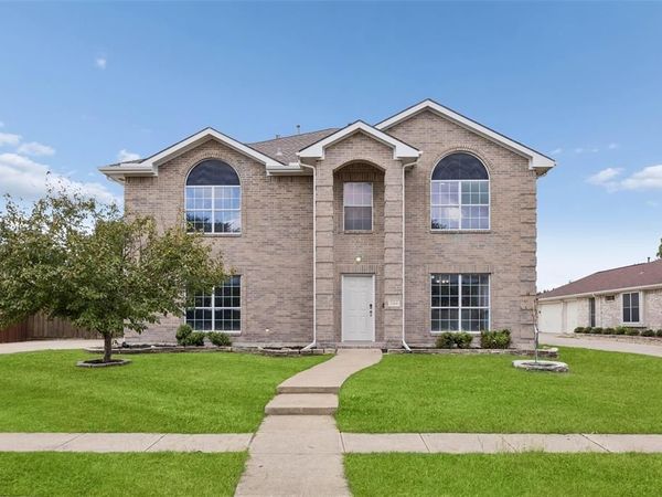 304 Holly Court, Murphy, TX 75094