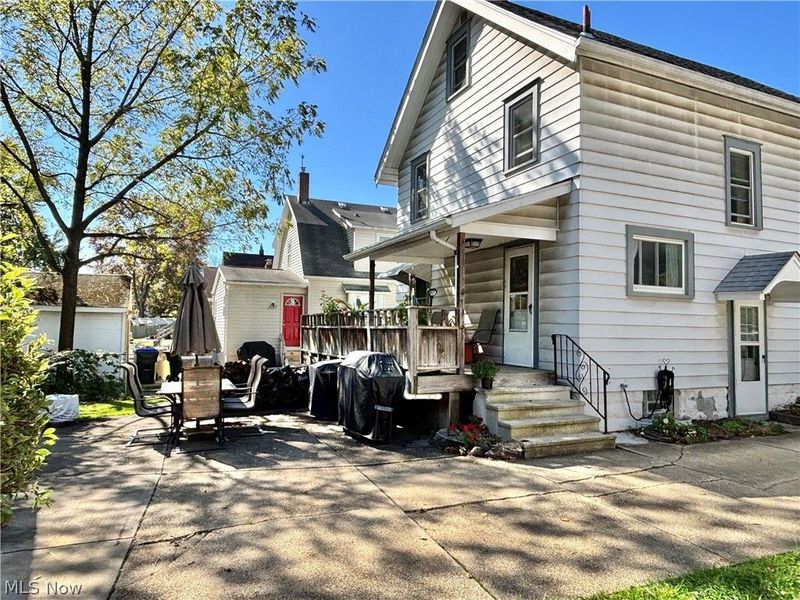 330 Ashland Avenue, Cuyahoga Falls, OH 44221 Photo 12