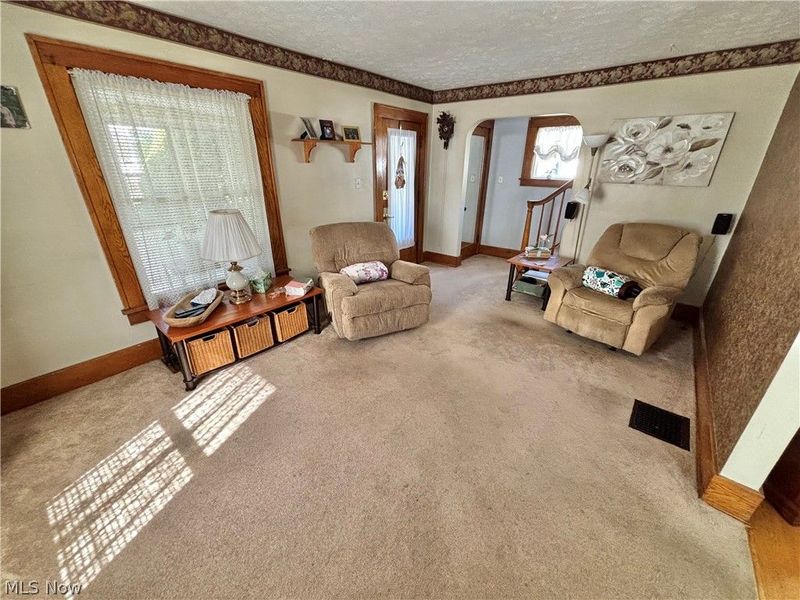 330 Ashland Avenue, Cuyahoga Falls, OH 44221 Photo 4
