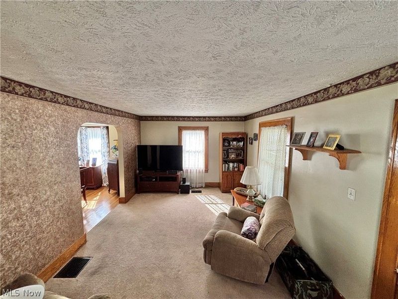 330 Ashland Avenue, Cuyahoga Falls, OH 44221 Photo 6