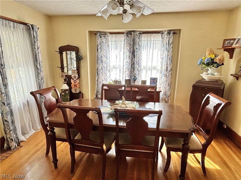 330 Ashland Avenue, Cuyahoga Falls, OH 44221 Photo 8