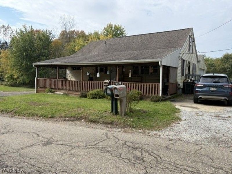 307 Ruggles Avenue SE, Canton, OH 44707 Photo 4