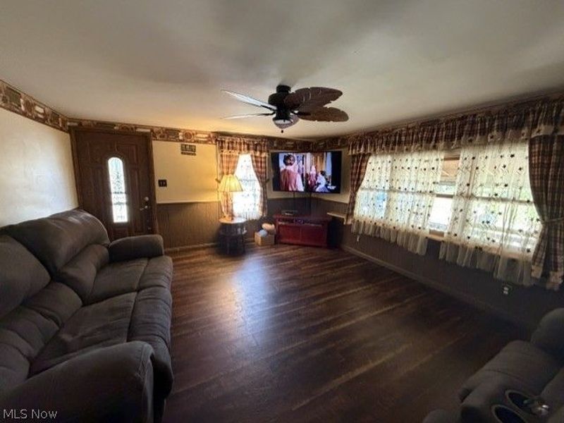 307 Ruggles Avenue SE, Canton, OH 44707 Photo 8