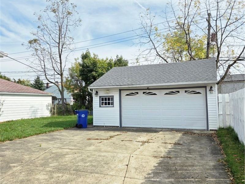 4153 E 186th Street, Cleveland, OH 44122 Photo 2