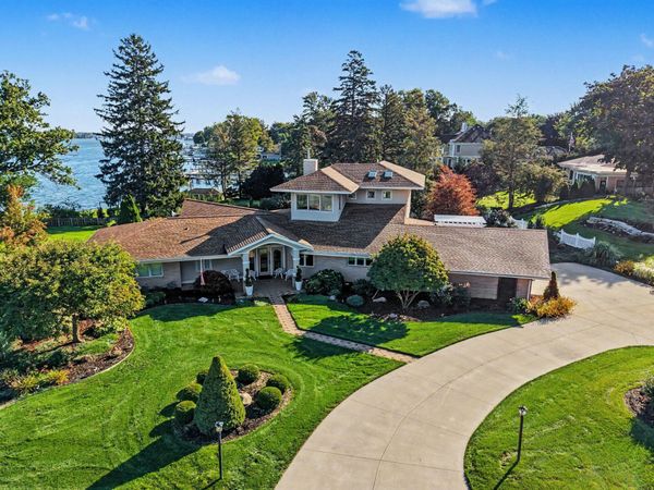 447 Brecado Court, Holland, MI 49423