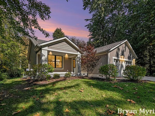 1345 W Lakewood Boulevard, Holland, MI 49424