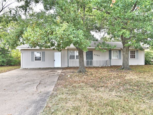3321 Tahlequah St , Muskogee, OK 74401