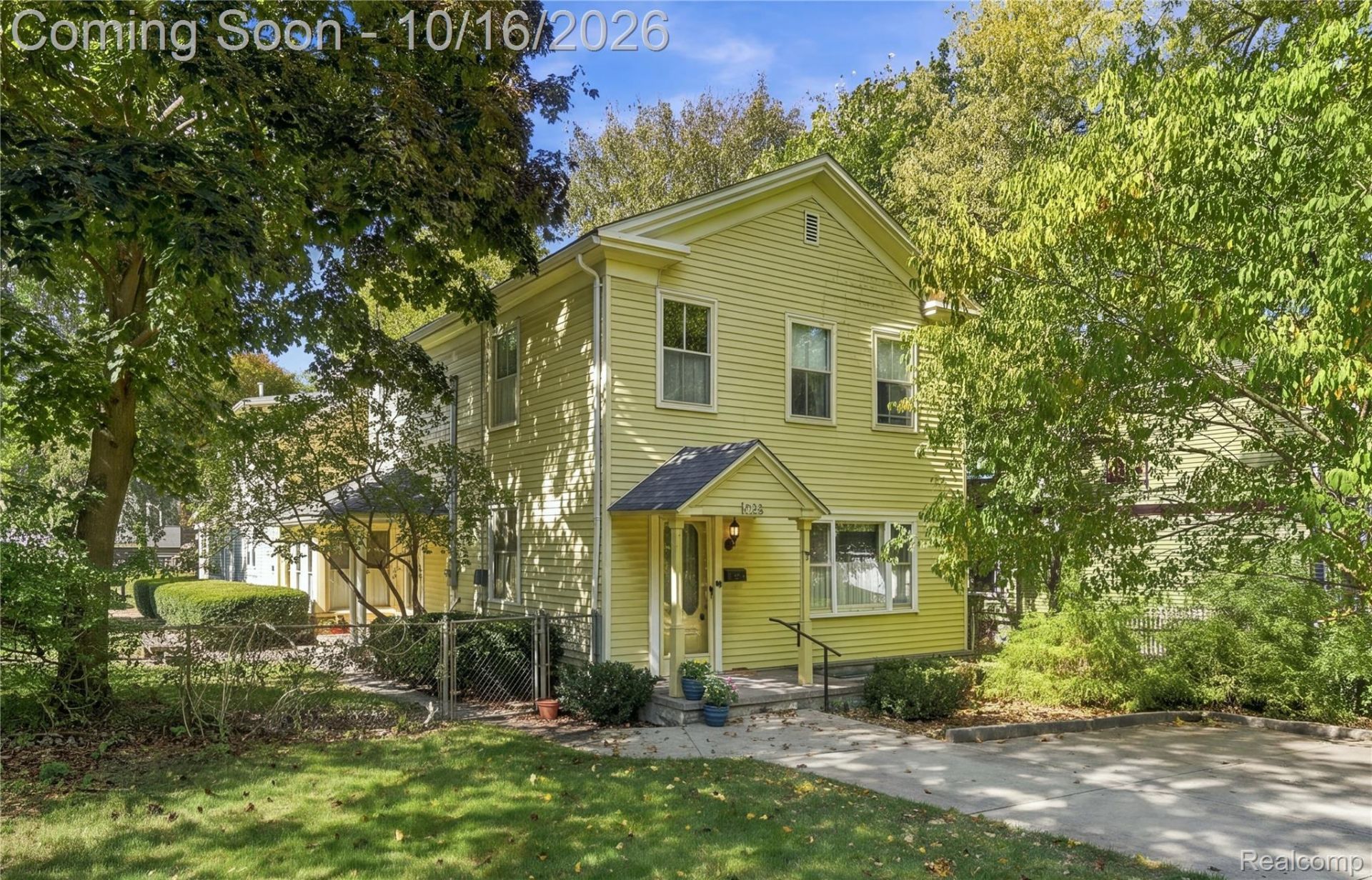 708 S Leroy Street, Fenton, Mi 48430 Main Photo