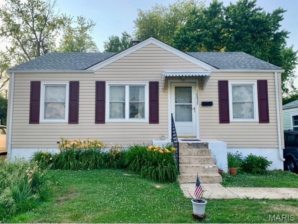 10837 Saint Xavier Lane, St Ann, MO 63074