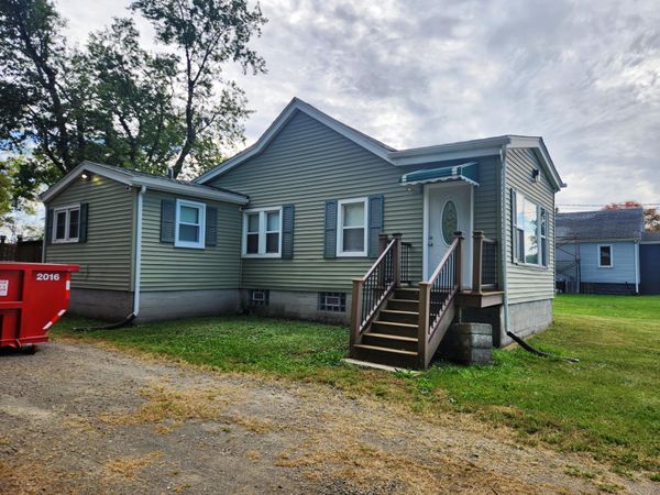 7001 Mississippi Street , Merrillville, IN 46410
