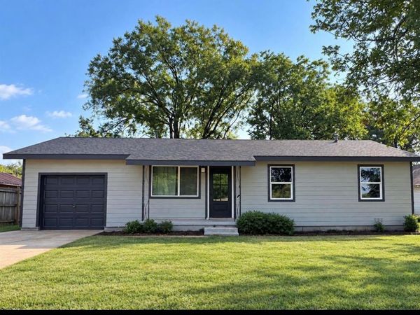 704 N Avenue H , Haskell, TX 79521